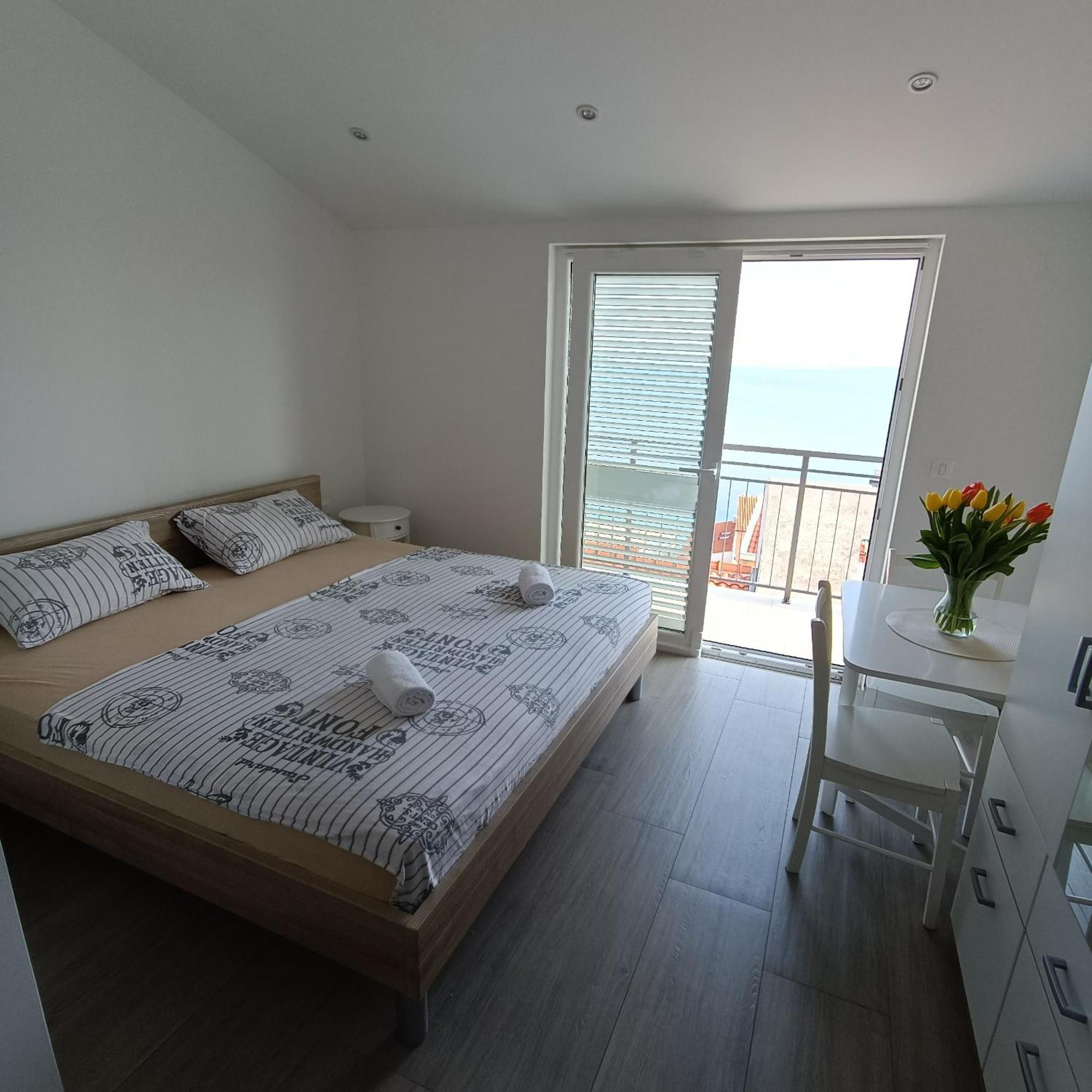 Apartmani Kristijan Igrane Εξωτερικό φωτογραφία